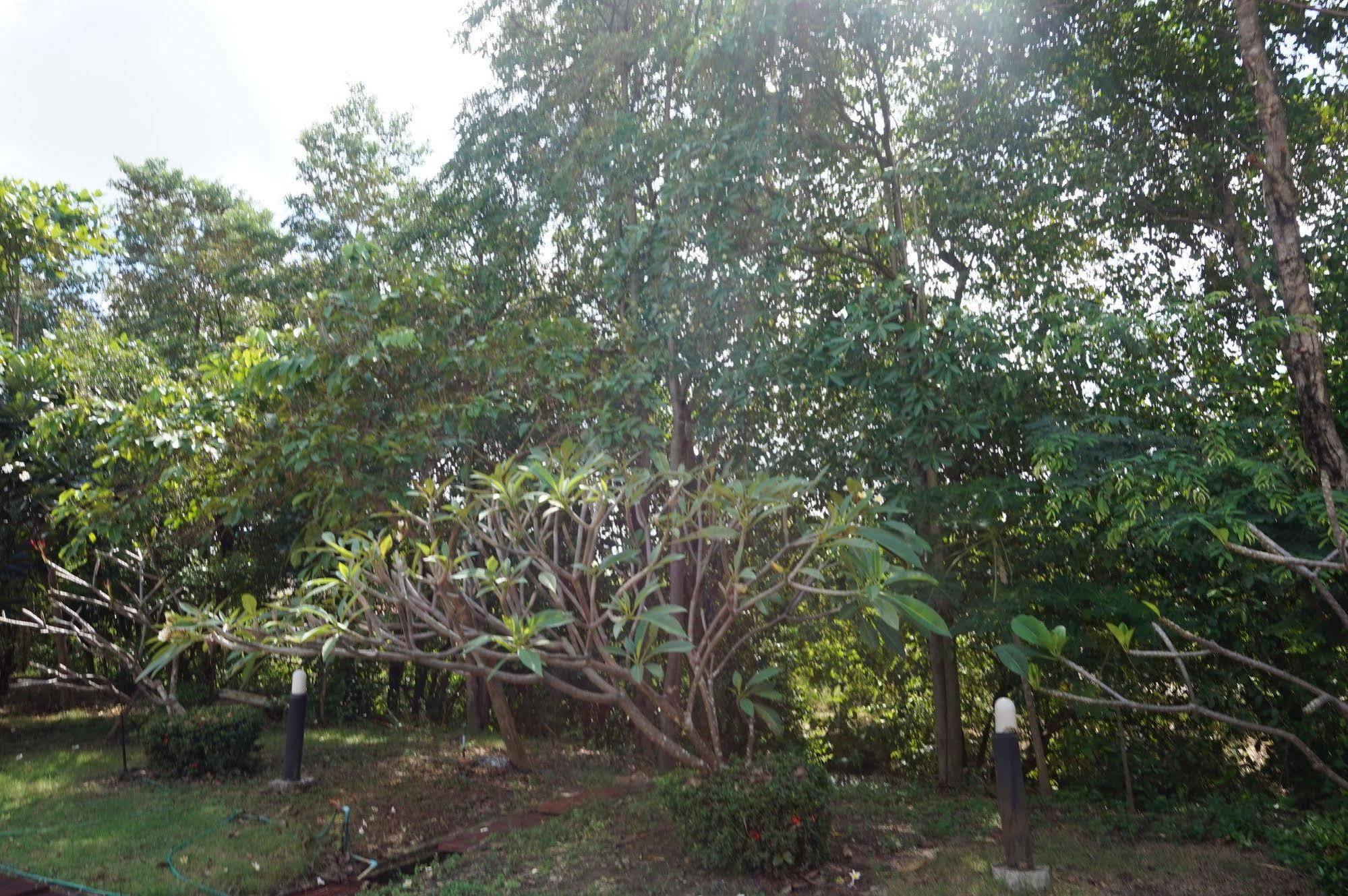 Ratchapreuk Resort Kalasin Ngoại thất bức ảnh